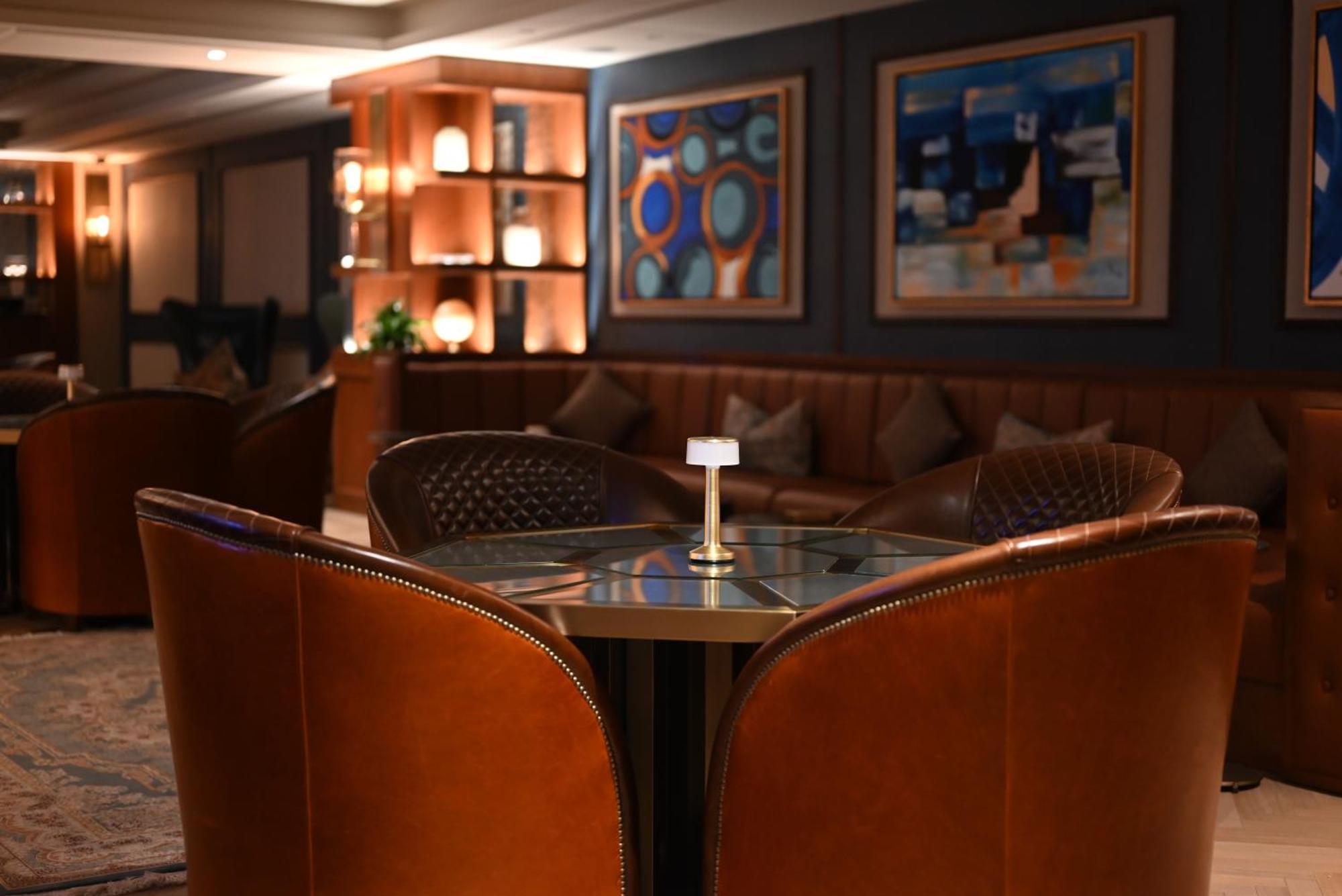 Mansard Riyadh, A Radisson Collection Hotel ภายนอก รูปภาพ The Club at London Heathrow Airport
