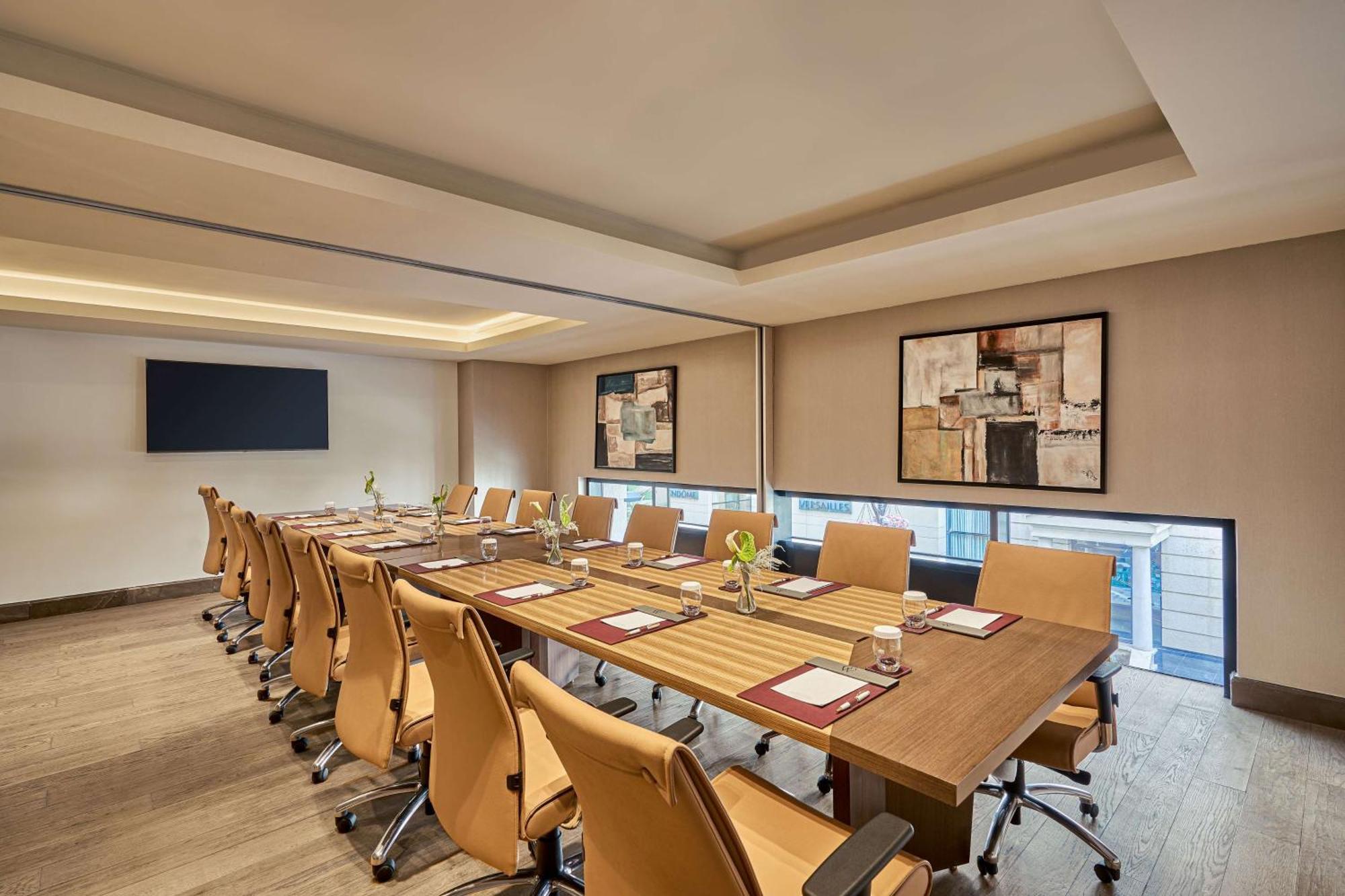 Mansard Riyadh, A Radisson Collection Hotel ภายนอก รูปภาพ Meeting room